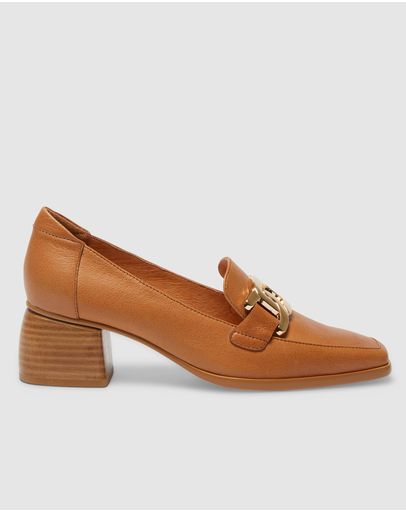 TAN GLOVE