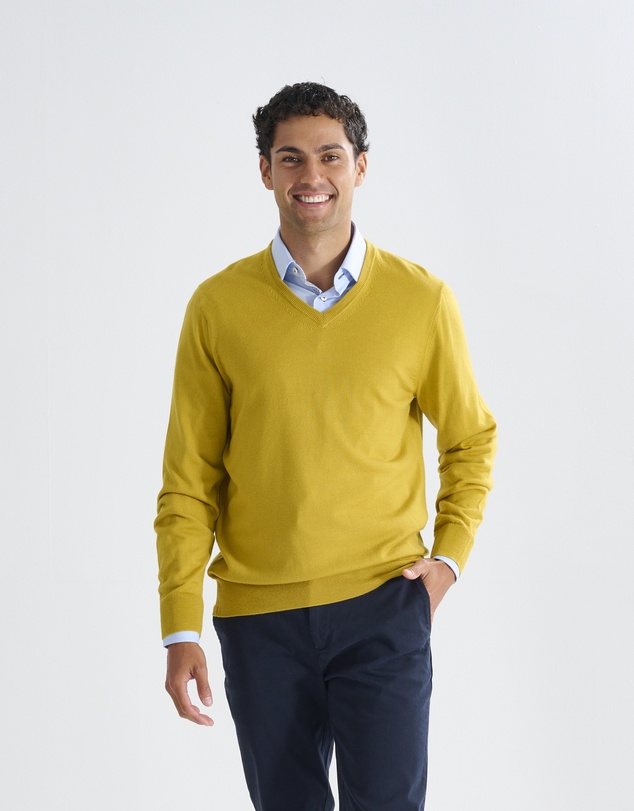 3 Wise Men - 3 Wise Men Fisher V Neck Merino Knit - Mustard