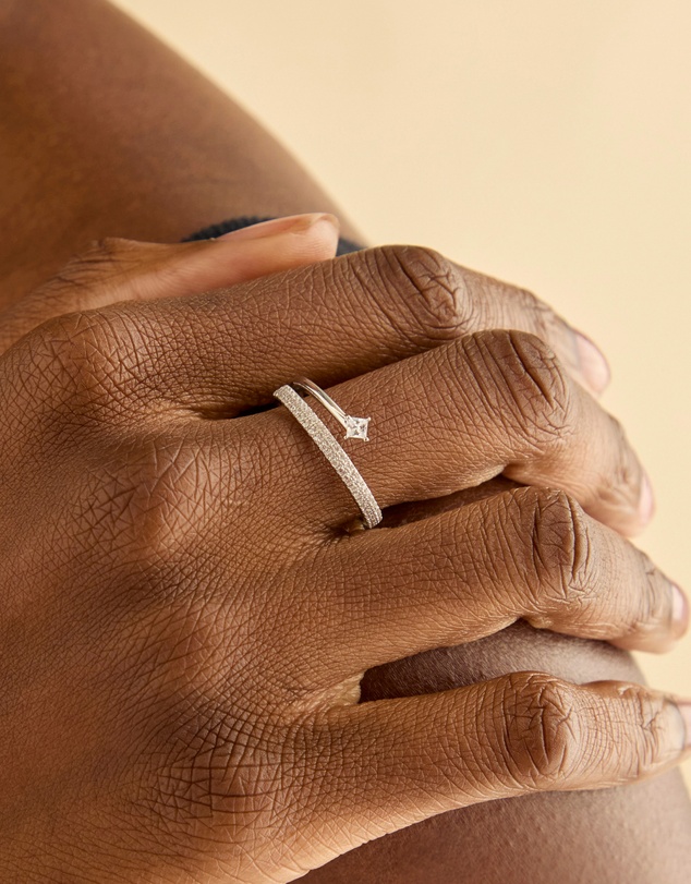 Astrid & Miyu - Crystal Spiral Ring