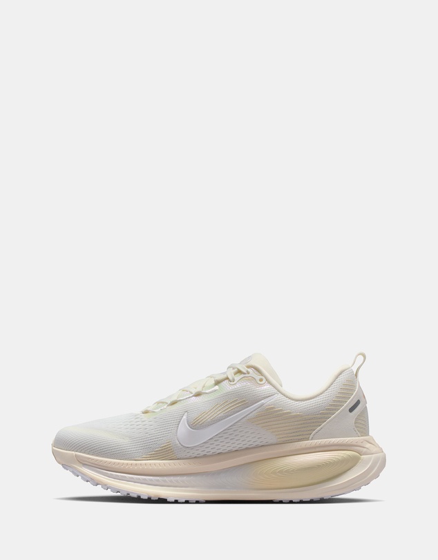 Nike - Vomero 18 - Women's