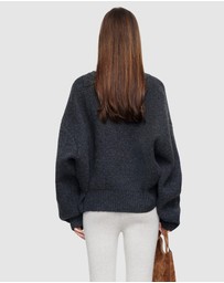 Lioness - Dolce V-Neck Knit Jumper