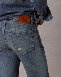 Calvin Klein Jeans - Standard Straight Fit Jeans