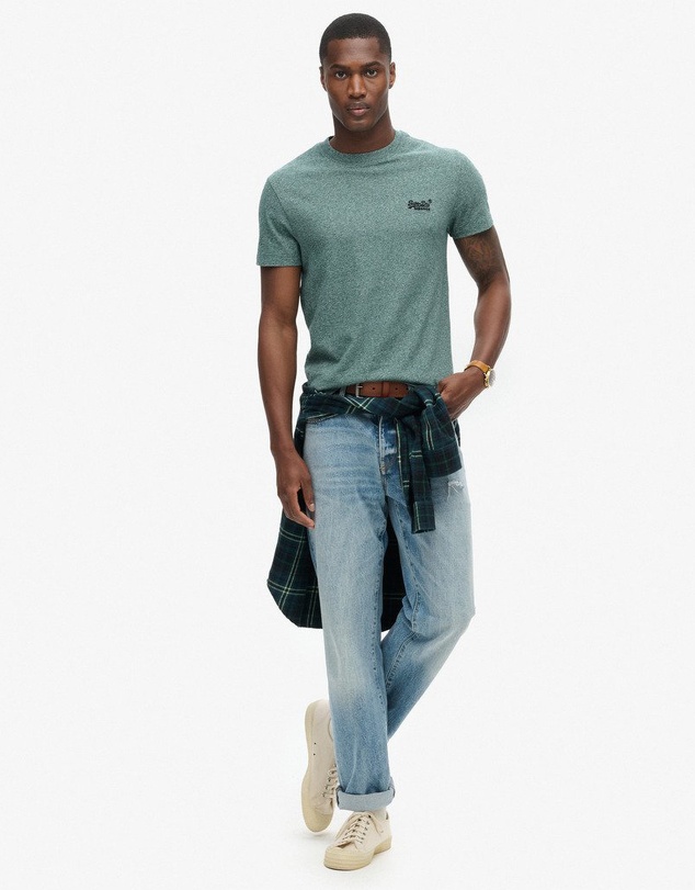 Superdry - Essential Logo Embroidered Slim Fit Tee