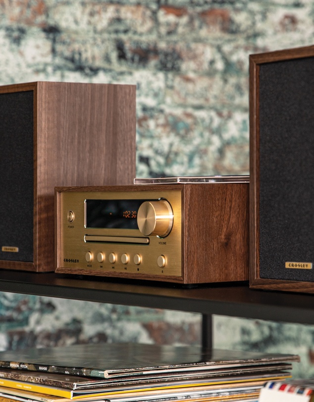 Crosley - Crosley Parker Radio CD Player - Walnut
