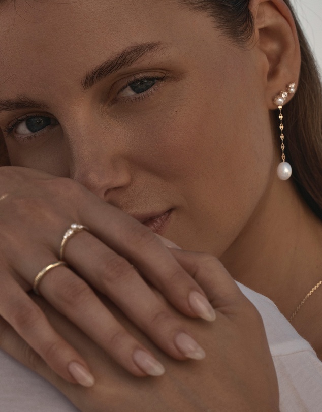 By Charlotte - Love in Stillness Pearl Stud Earrings