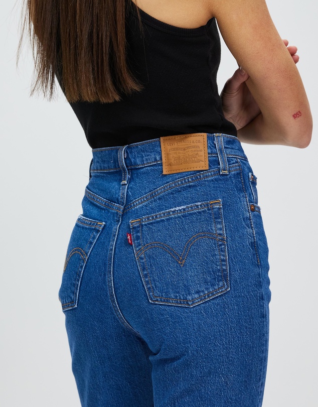 Levi's - Ribcage Straight Ankle Jeans