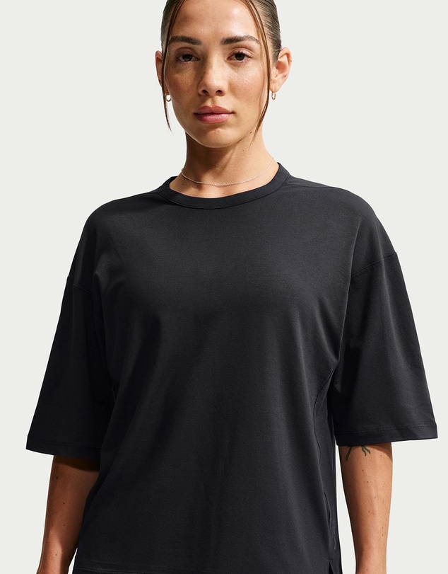 Nike - 24.7 ImpossiblySoft Light Dri-FIT SS T-Shirt