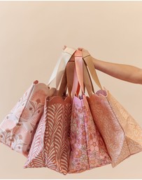 Sky Gazer - Scalloped Edge Beach Bag- Rosebud Cream
