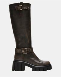 Steve Madden - Brigade Brown Distressed Boots