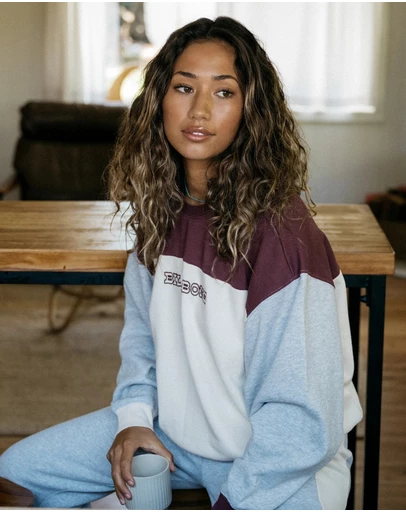 Billabong - Womens Get It Kendal Crew Neck