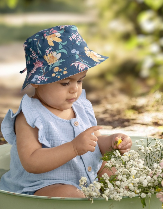 Toshi - Sunhat Waratah