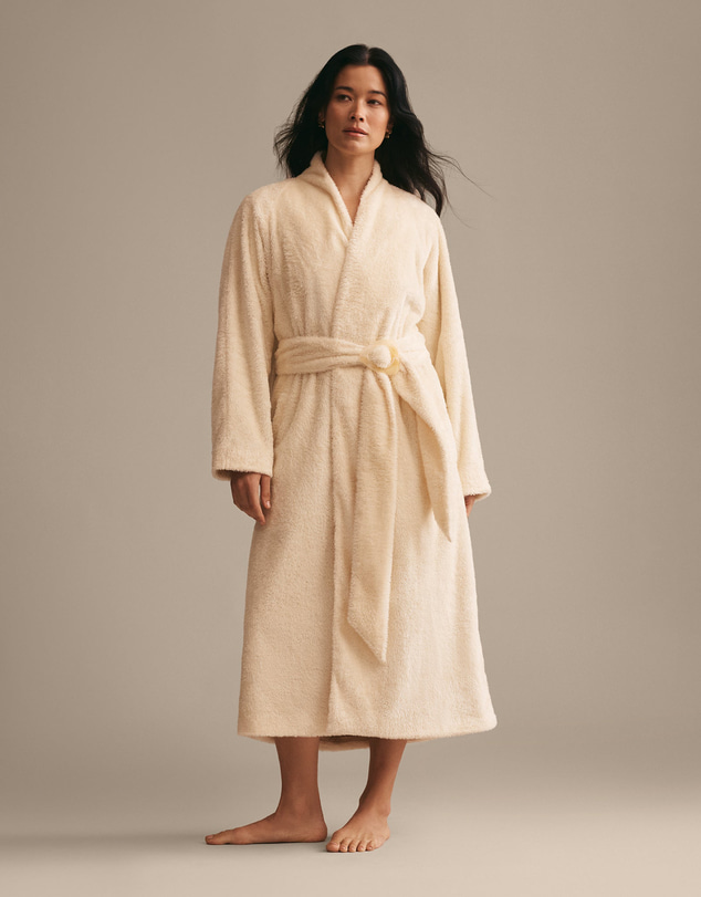 Resting - Cosy Fleece Winnie Robe