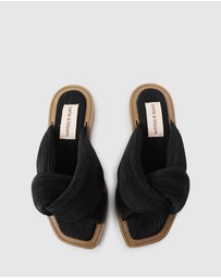 Belle & Bloom - Oblivion Slides