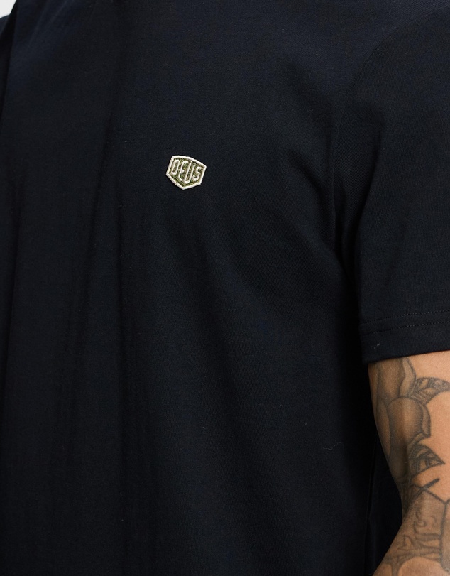 Deus Ex Machina - Shield Standard Tee