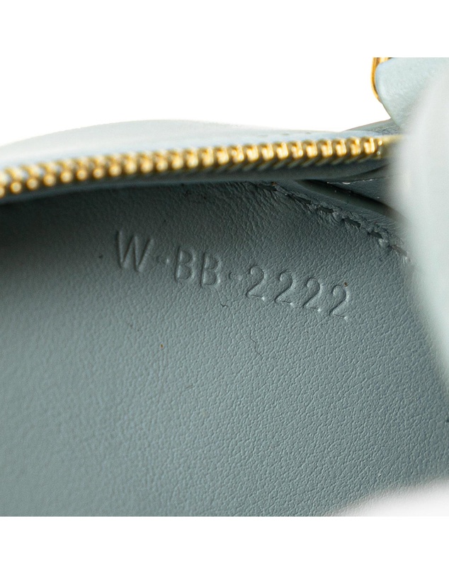 CELINE - Pre-Loved Cuir Triomphe Oval Crossbody