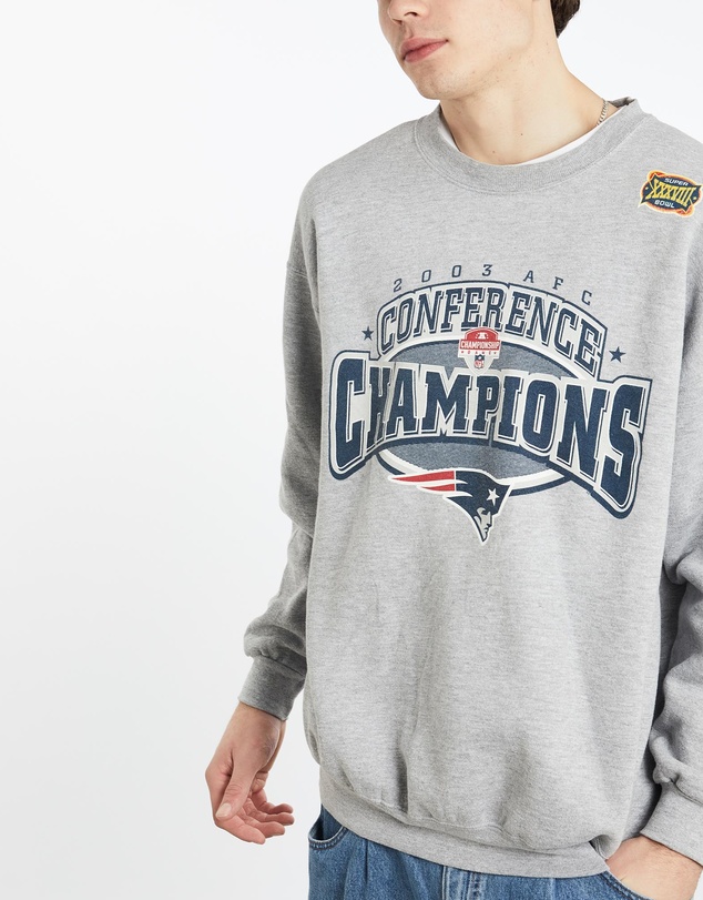 Vintage by The Real Deal - Pre Loved - Vintage NFL New England Patriots Super Bowl Sweatshirt