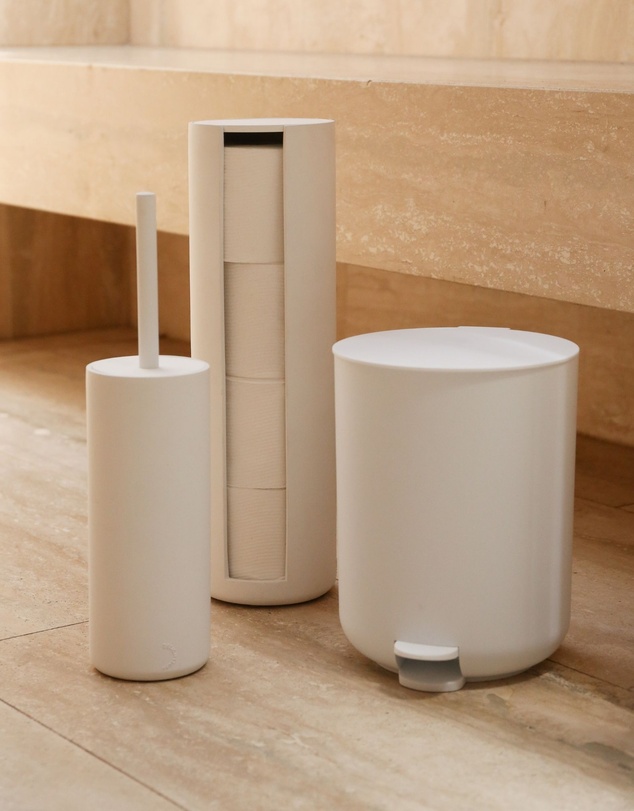 DESIGNSTUFF - ARC Pedal Bin, 4.3L