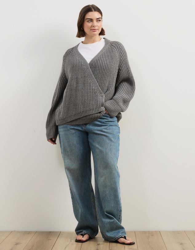Atmos&Here Curvy - Reese Chunky Knit Wrap Cardigan