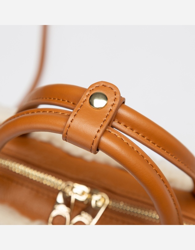 Ozwear Connection Uggs - Ugg Omi Leather Bag