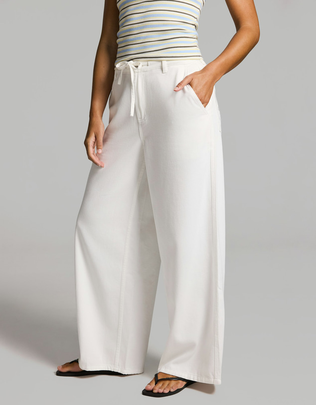Rockwear - Relaxed Straight Leg Jeans