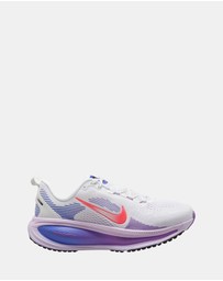 Nike - Vomero 18 - Women's