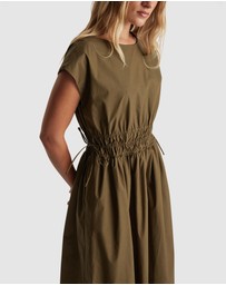 Decjuba - Zoe Shirred Waist Midi Dress