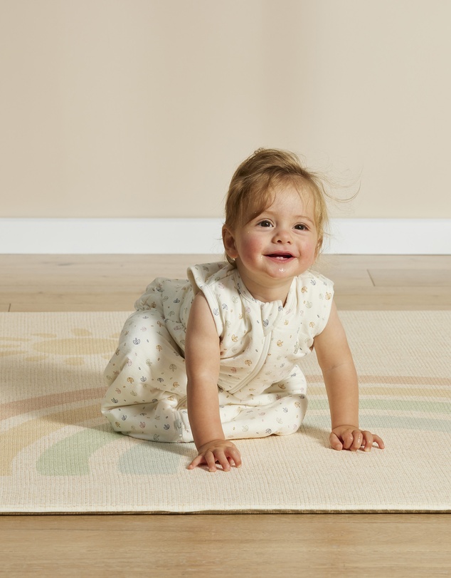 Grow Kindly - Sleeping Bag in Rainbow Dreaming - 3.5 TOG
