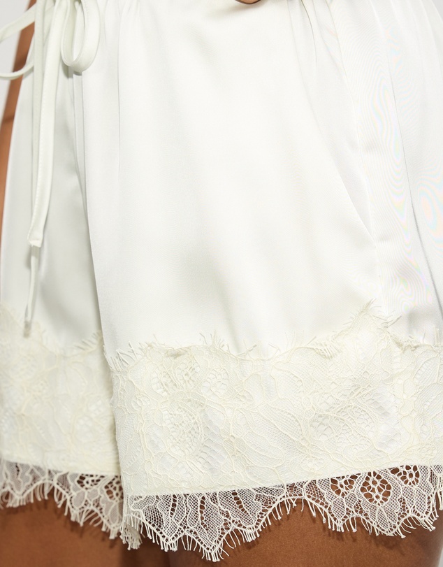Dazie - Camille Lace Shorts