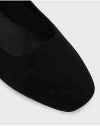 Betts - Mystique Mary Jane Flats