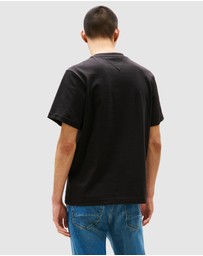 Tommy Hilfiger - Seasonal Flag Logo Tee