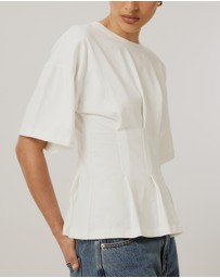 Calli - Tucked T-Shirt