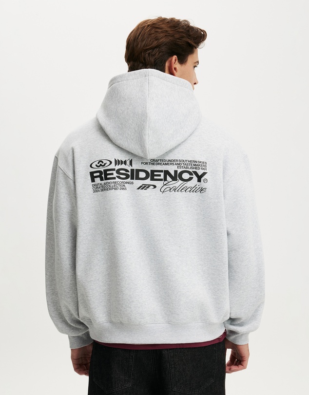 Cotton On - Box Fit Graphic Hoodie