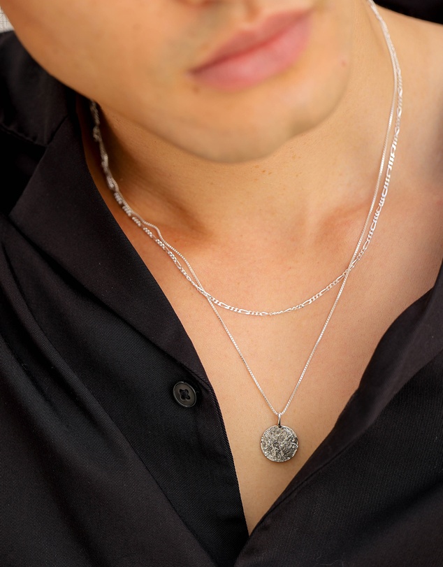 Kuzzoi - ICONIC EXCLUSIVE - Circle Pendant Necklace in 925 Sterling Silver