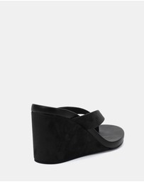 Novo - Baci Wedges