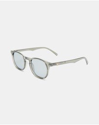 Le Specs - Club Royale