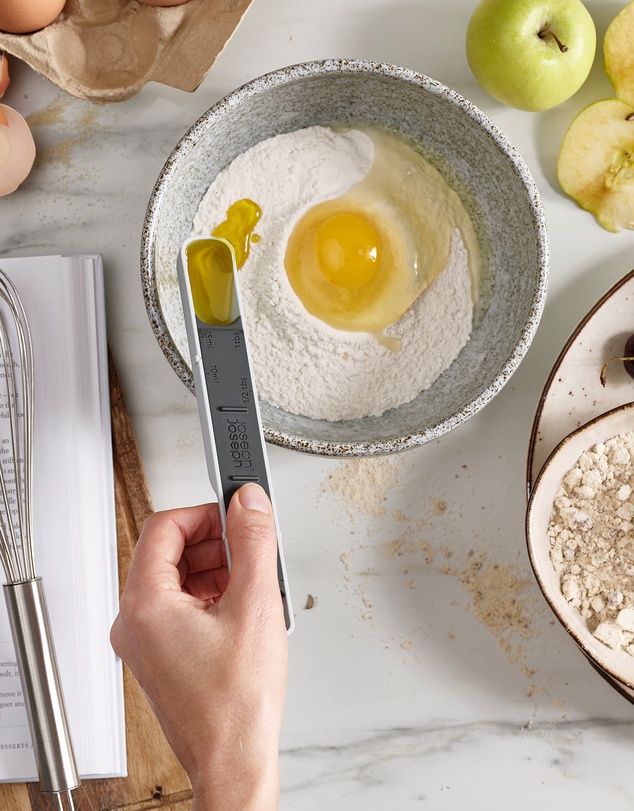 Joseph Joseph - Measure-Up™ Adjustable Measuring Spoon (Blue)