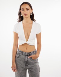 Dazie - Turnaround Twist Crop Top