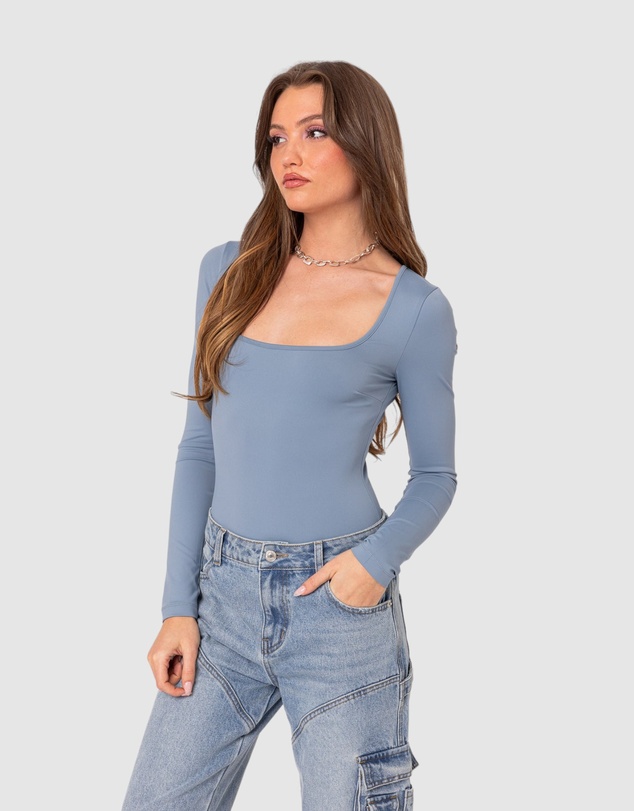 EDIKTED - Joanna Square Neck Bodysuit