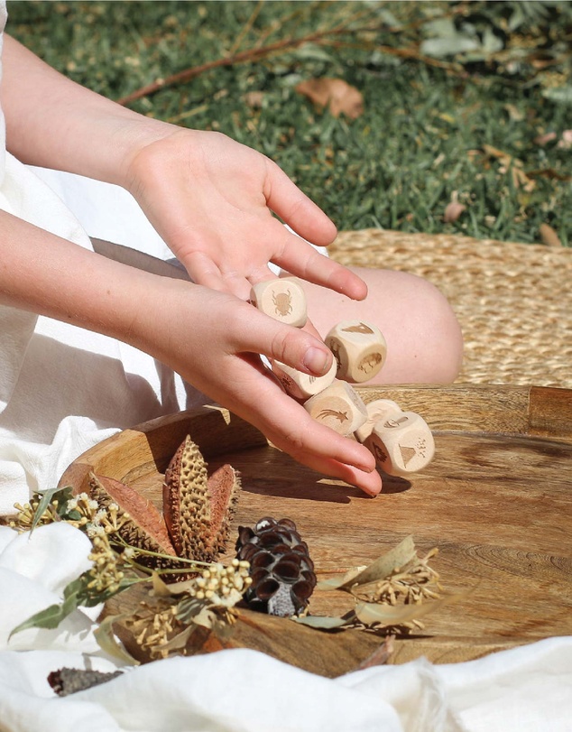 Poppy & Daisy - Earth Eco Activity Box