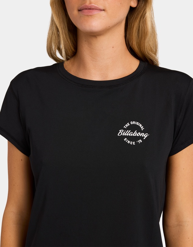 Billabong - Womens On Holiday Short Sleeve Rashguard