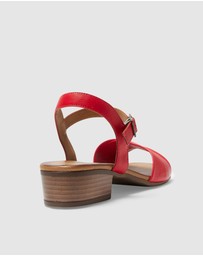 Easy Steps - Maisy