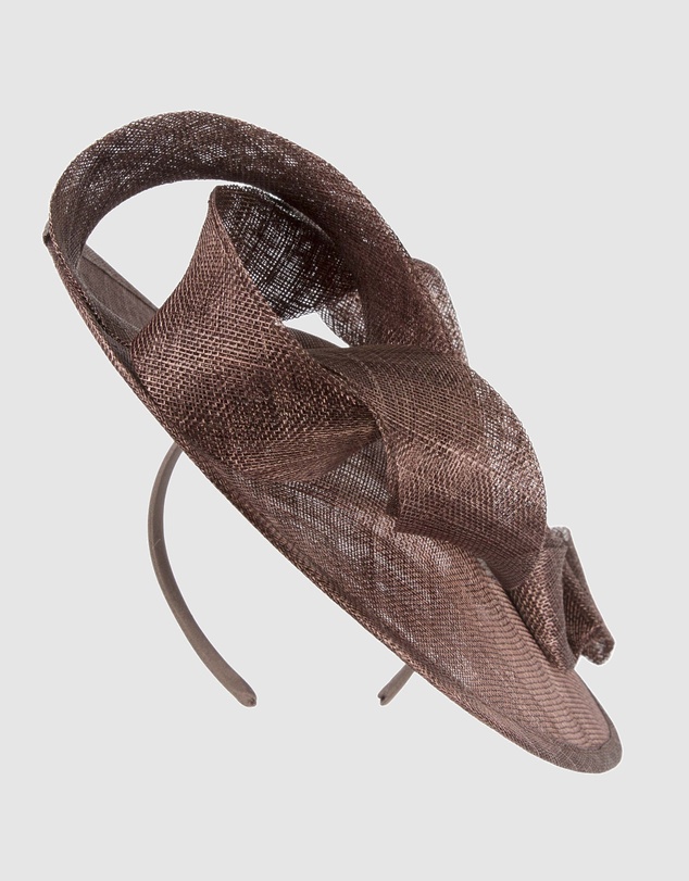 Max Alexander - Chocolate Plate Racing Fascinator