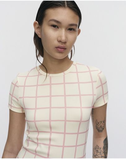 light yellow, light pink