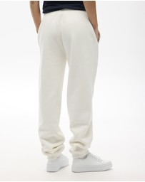 Superdry - Essential Slim Fit Joggers