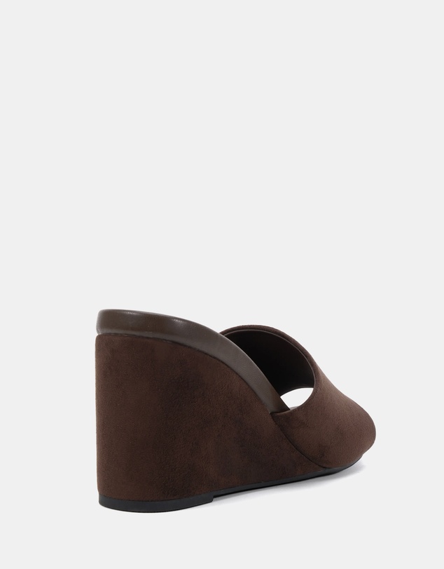 Novo - Banter Wedges