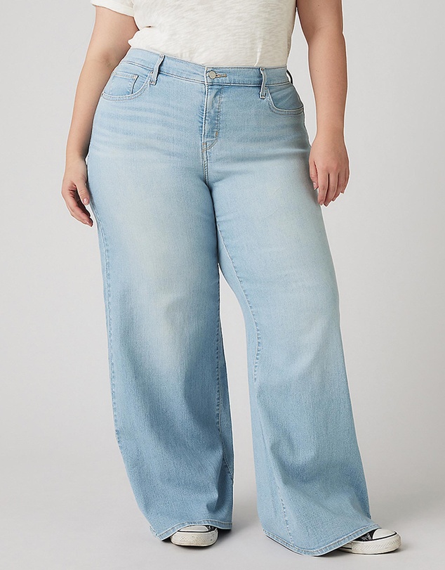 Levi's Curve - Plus 318 Shaping Wide Leg Jeans