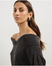 Atmos&Here - Kalli V-Neck Knit Jumper