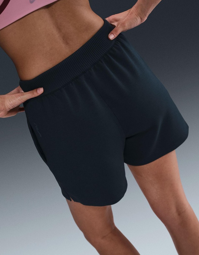 Nike - 24.7 ImpossiblySoft Dri-FIT Mid-Rise 4in Shorts