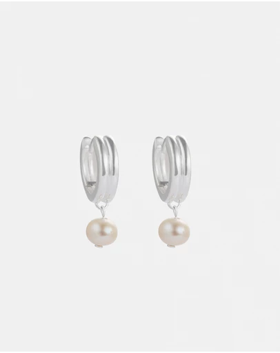 Kirstin Ash - Solace Pearl Hoops