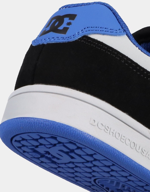 DC Shoes - Boys 4 to 16 Manteca 4 V Skate Shoes